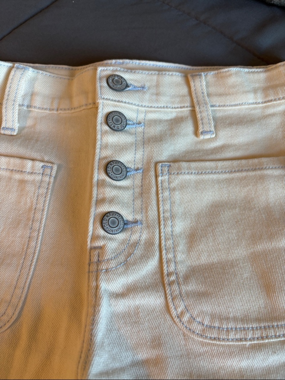 Old Navy High-Waist Cream Oat Blue Denim Shorts Patch Pockets 16 Girls Mariner - Picture 8 of 13
